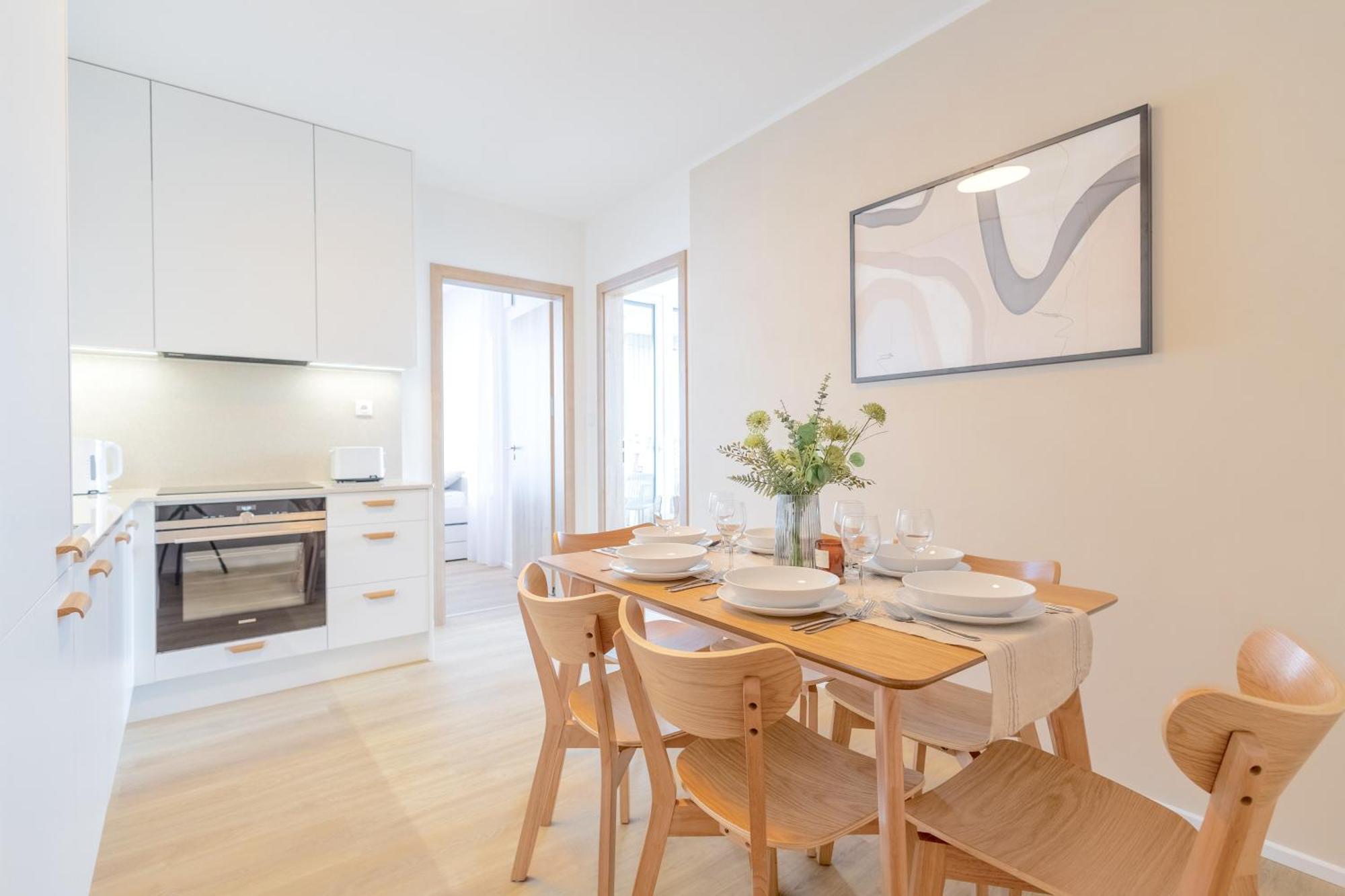 דירה Bright 2br - 8th Floor, Balcony, Free Parking - By Gravity פראג